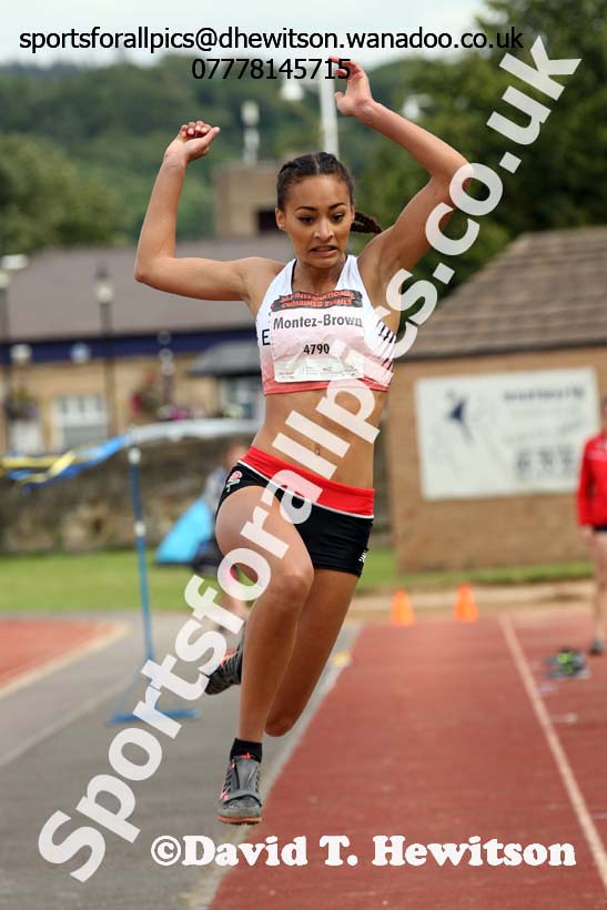 Womens under-20s long jump, EAP International Combined Events, Hexham Northumberland. Photo: David T. Hewitson/Sports for All Pics